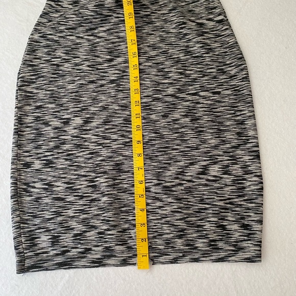 W-G-B by Walter Baker Stretch Pencil Skirt Size L - Picture 4 of 9
